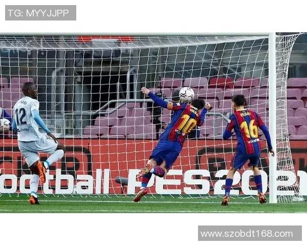 华伦西亚与里尔激战成和比分揭晓精彩对决引发球迷热议